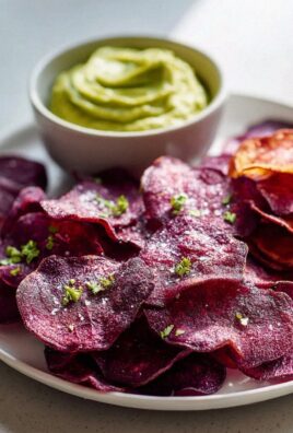 Crispy Rote Bete Chips mit Avocadocreme Dip – Gesund & Lecker!