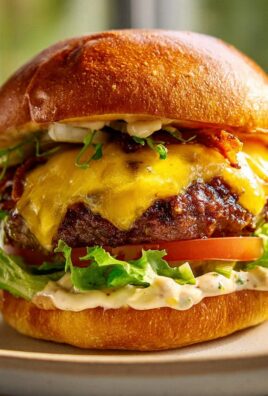 Saftiger Smash Burger mit cremiger Beef Baconnaise Sauce